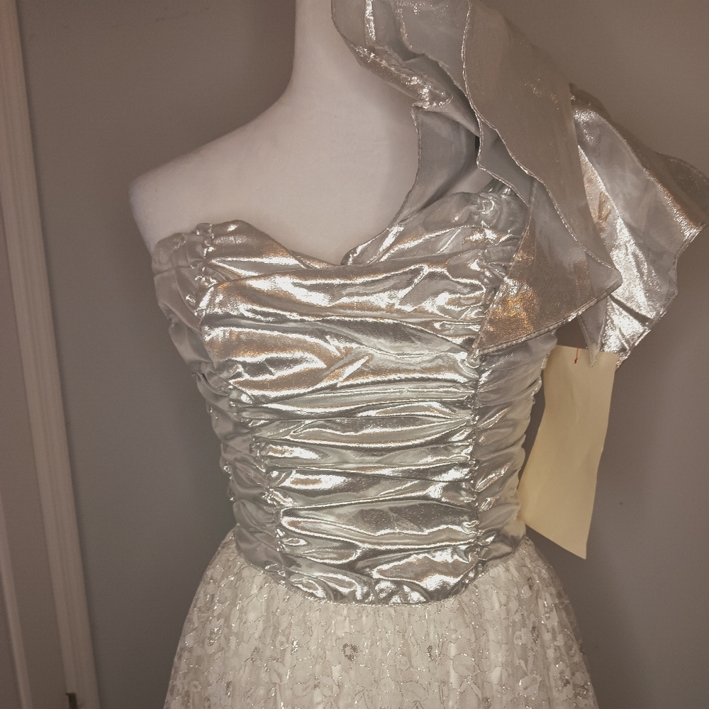 Vintage Gunne Sax by Jessica McClintock Gown - Picture 4 of 12